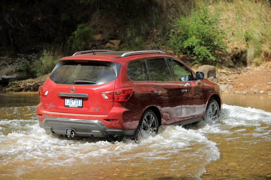  Nissan Pathfinder 2017 года  (AU) (фото 5 из 17)
